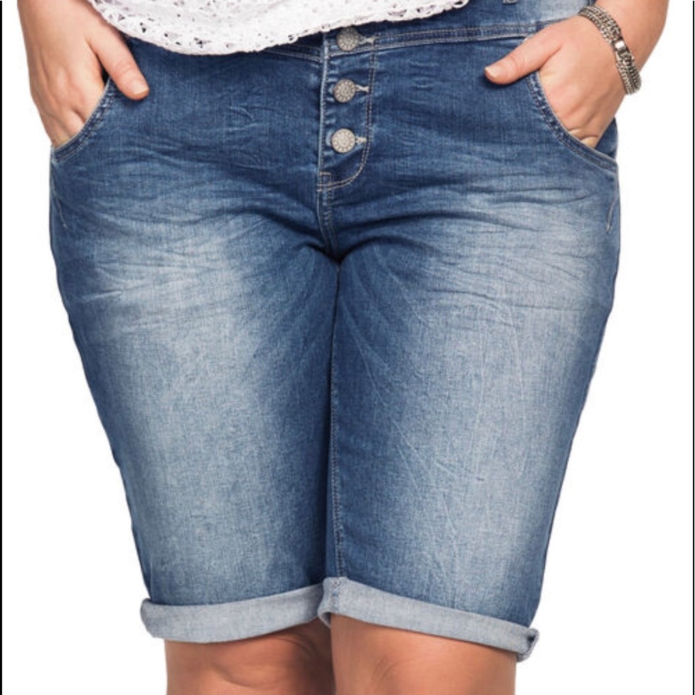 New Ellos Denim Jean Cuffed Shorts 26.